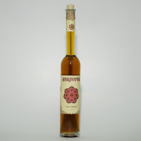 Kräuter- und Gewürzlikör